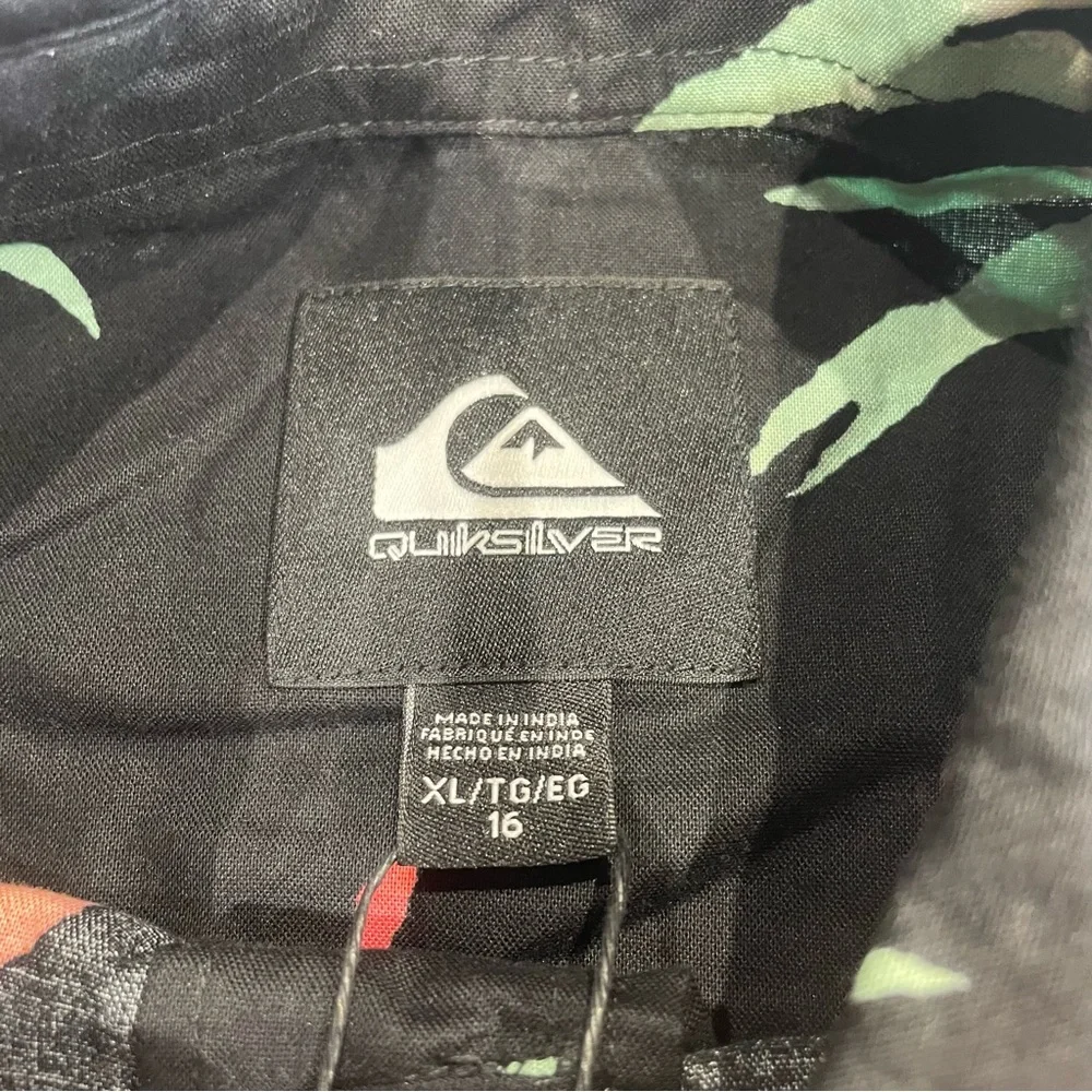 Quiksilver Boys XL 16 Tropical Floral Button Down‎ Shirt Black Short Sleeve New